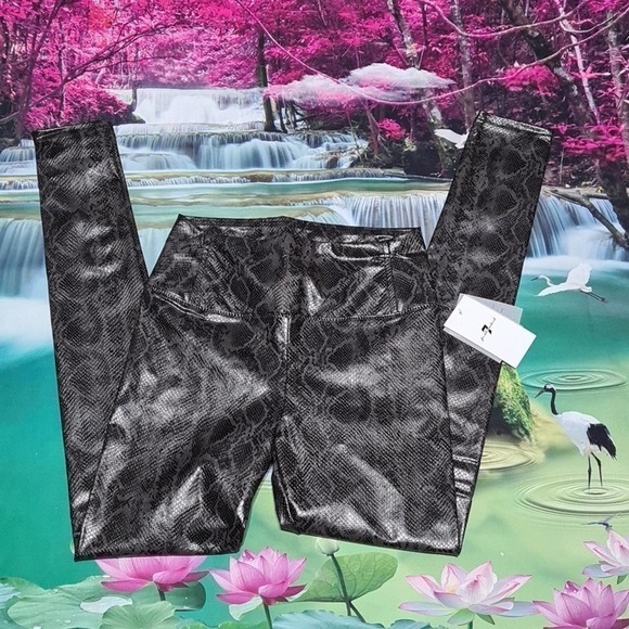 7 For all Mankind Snakeskin Skinny Vegan Leggings Size‎ XS - Picture 3 of 6